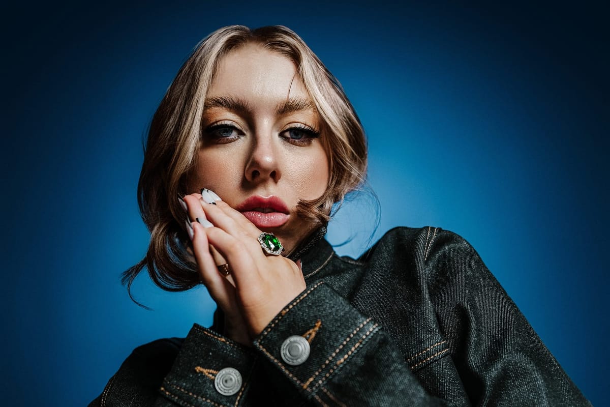 New independent Kiwi artist Lottie shares debut track 'Gimme'