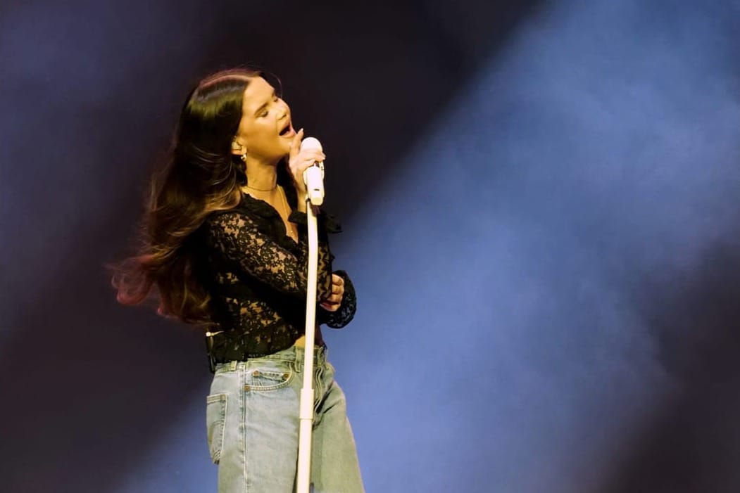 Barefoot and bold, Maren Morris brings Dreamsicle to Auckland